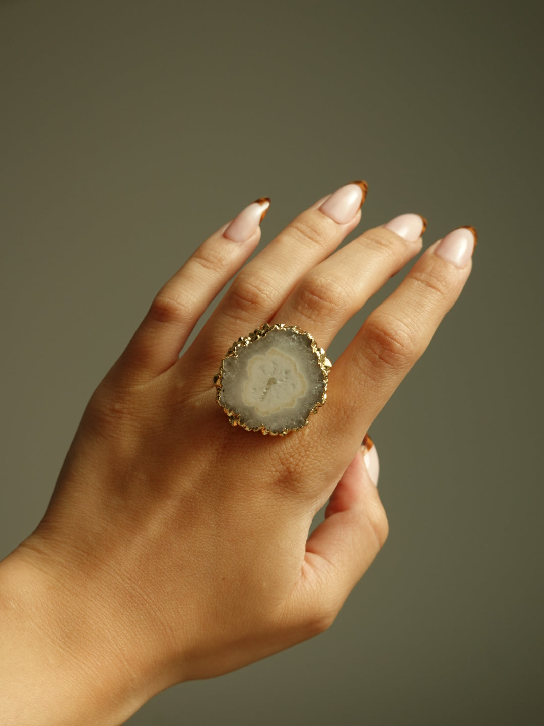 yara ring — white