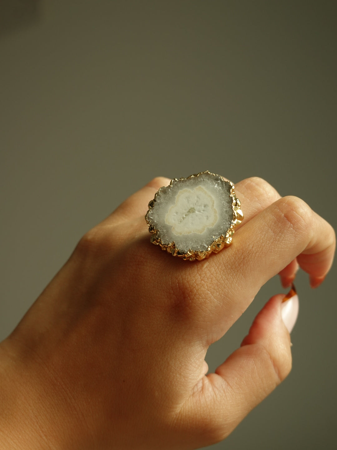 yara ring — white