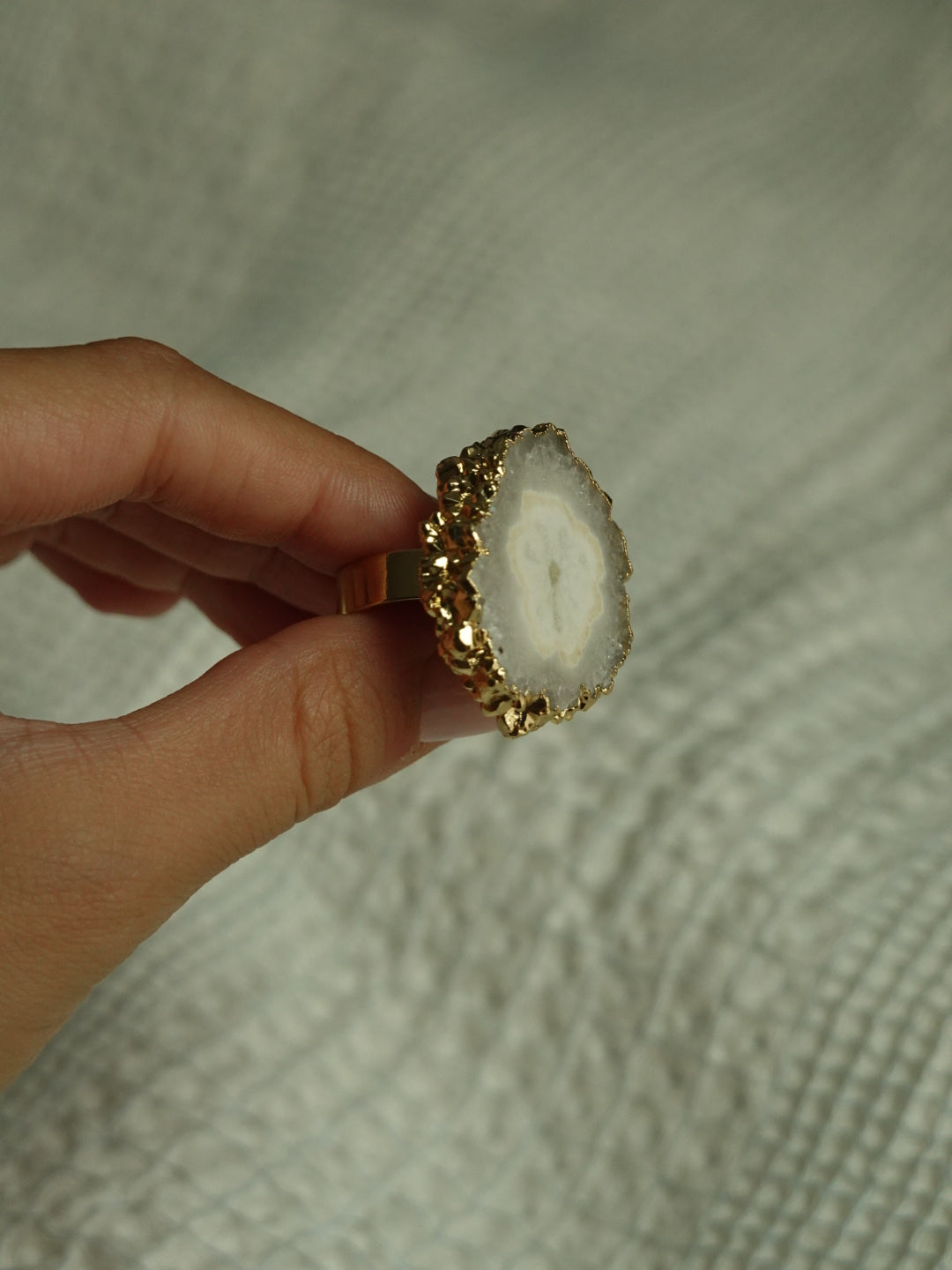 yara ring — white
